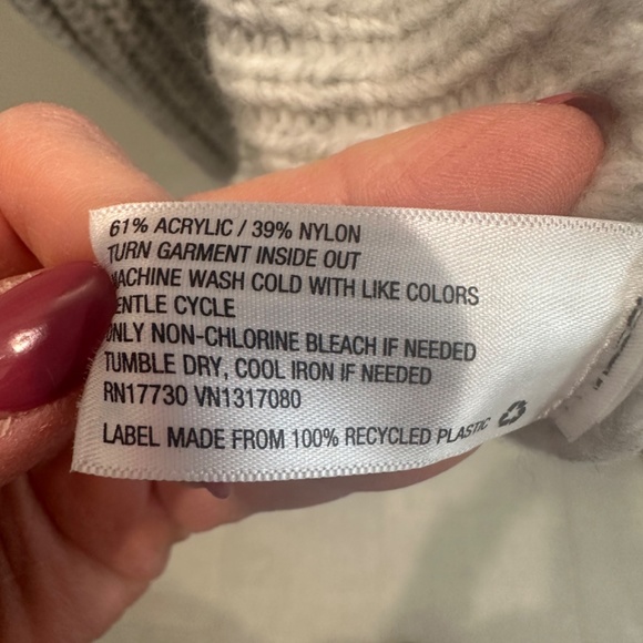 Soft Chunky Sweater - Picture 7 of 7